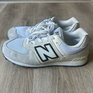 New Balance 574 Big Kids size 5